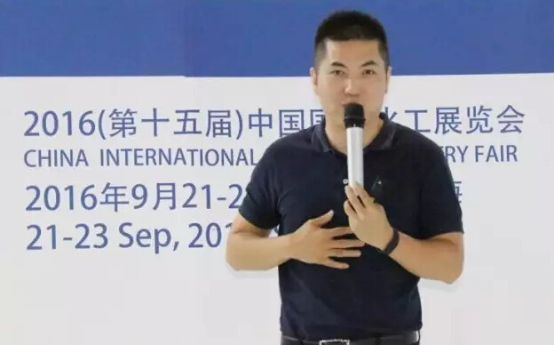 化工行業(yè)與B2B結(jié)合具有天然優(yōu)勢(shì) 互聯(lián)網(wǎng)+促行業(yè)發(fā)展 title=